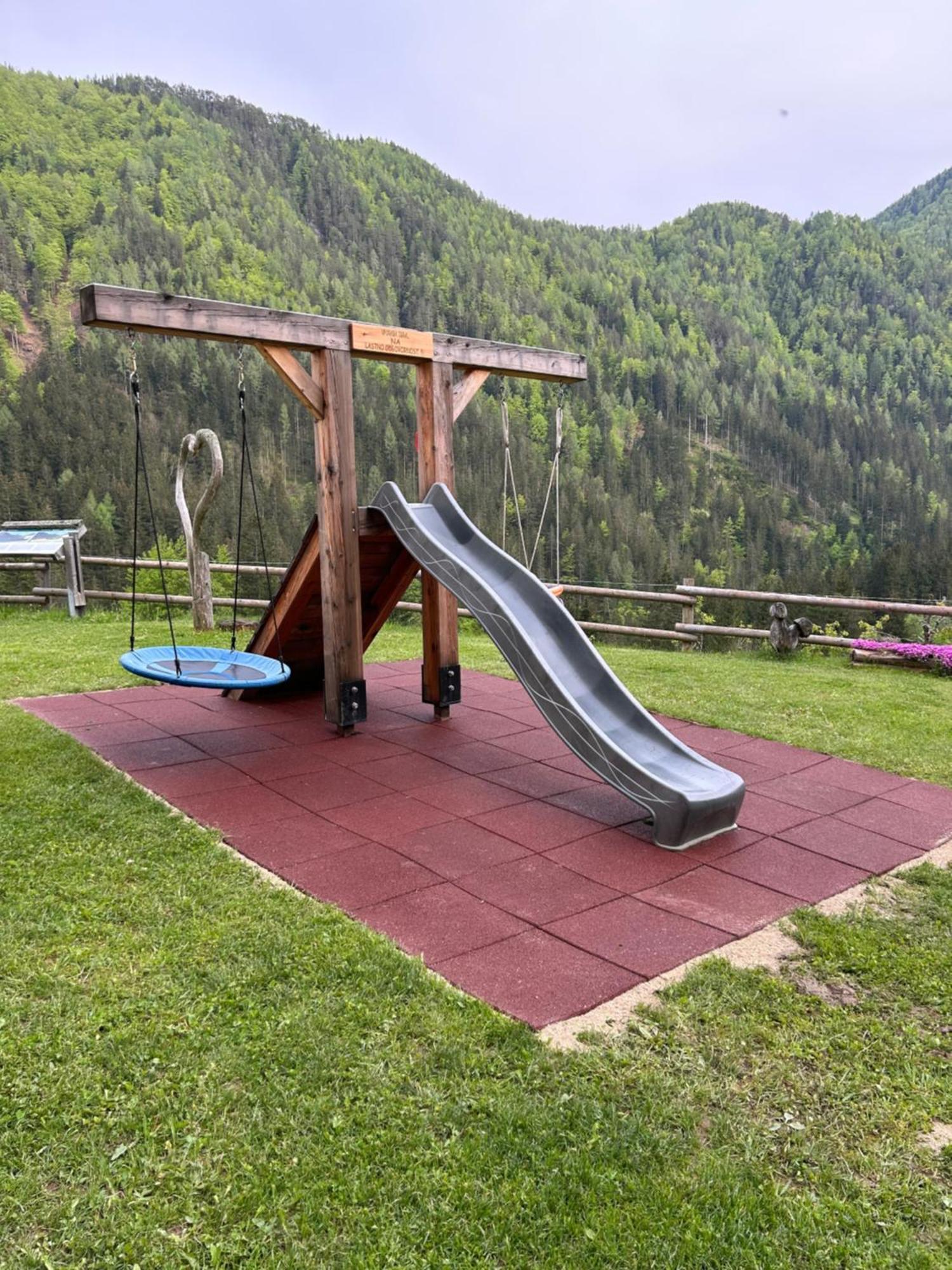 Tourist Farm Gradisnik Apartment Solcava Exterior photo